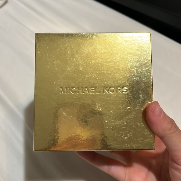 Michael Kors Pyper Interchangeable 3 Leather Strap Watch - Picture 6 of 6